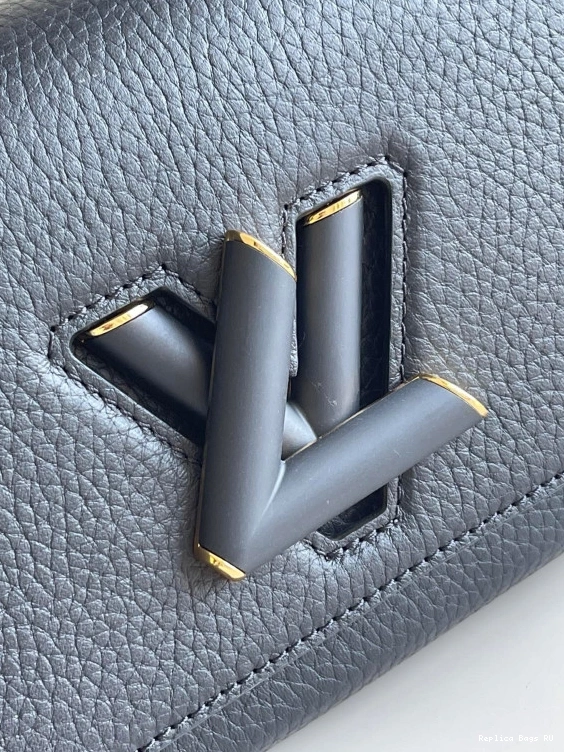 Affordable VUITTON LOUIS TWIST MM 0717
